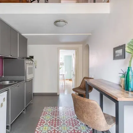 Iflat Colosseum Wide Apartment *