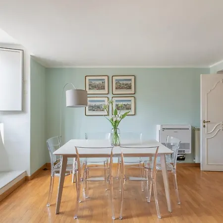 Iflat Colosseum Wide Apartment