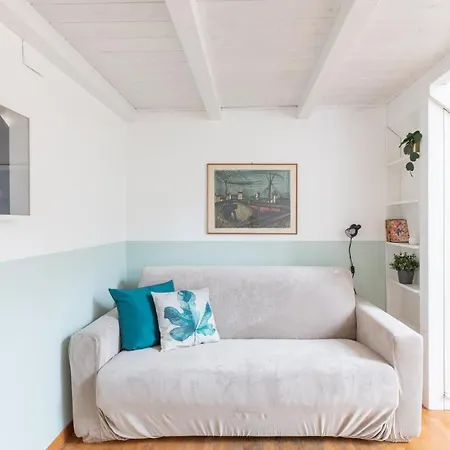 Iflat Colosseum Wide Apartment